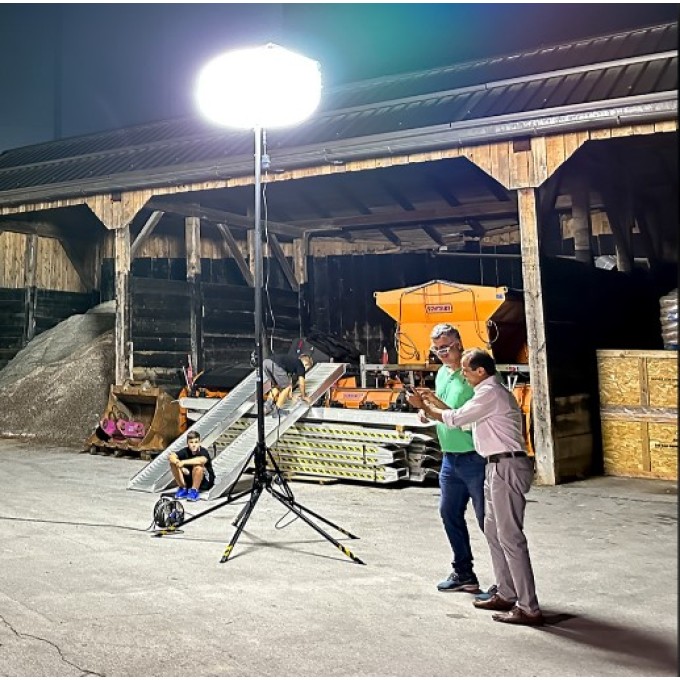 Balon de iluminare pentru situatii de urgenta - 110.000 lumeni – 4,7 m inaltime